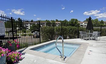 Seasonal hot tub